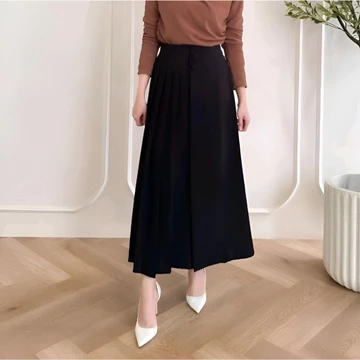 Kulot Husna Wanita Highwaist Kancing 2 Modis Dan Nyaman Cocok Segala Aktivitas