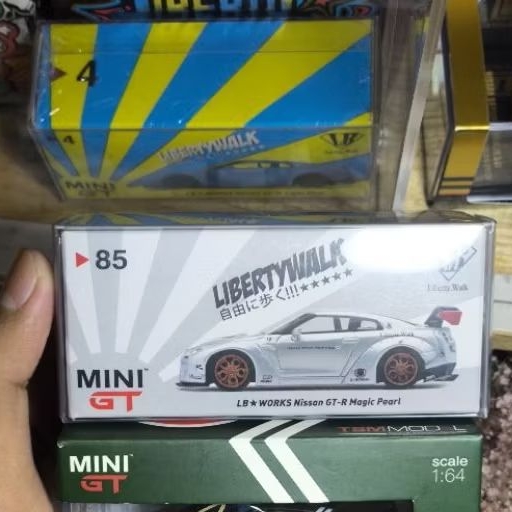 Jual Mini Gt R35 Magic Pearl | Shopee Indonesia