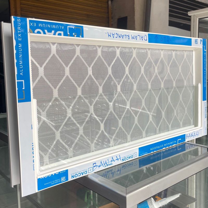 Jual Frame kusen tralis besi + kawat nyamuk alumunium putih tulang ...