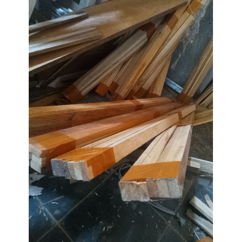 Jual list / Reng kayu mahoni sudah serut halus ukuran 2cm×1cm×100cm (1 ...
