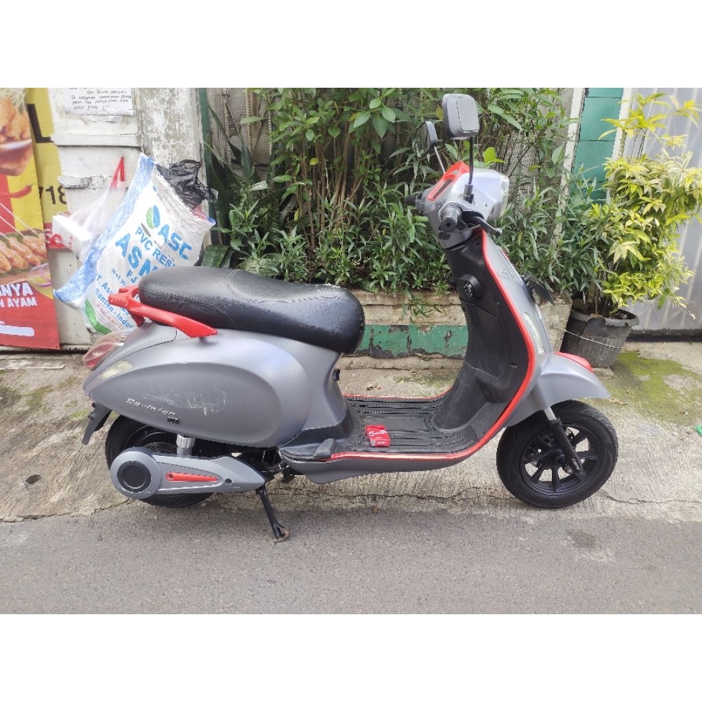 Jual Motor listrik exotic sprinter upgrade litium / Molis Exotic warna ...