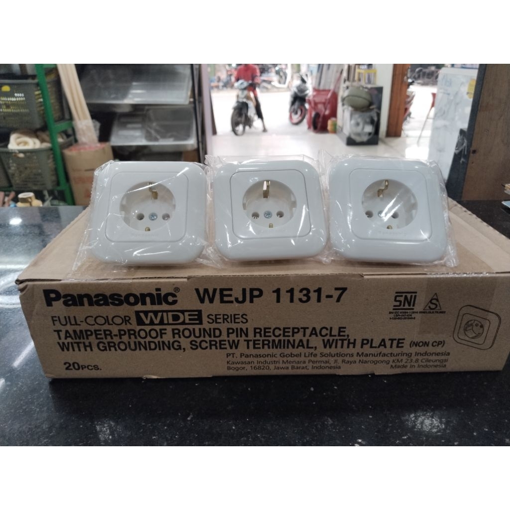 Jual Panasonic Stop Kontak Non CP WEJP 1131-7 WEJP11317 Wide Series ...