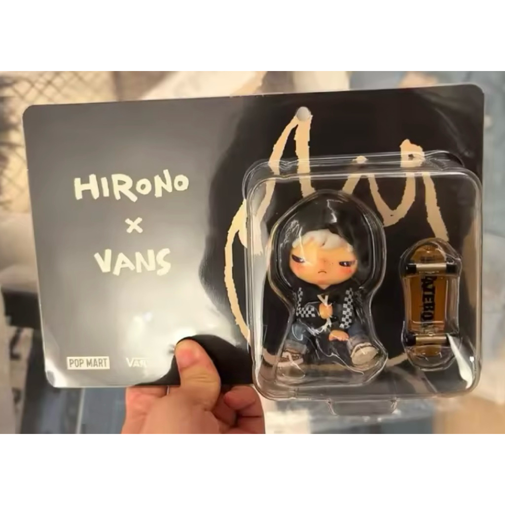 HIRONO×VANS フィギュア POPMART HIRONO×VANS フィギュア Hirono x Vans Figure Limited