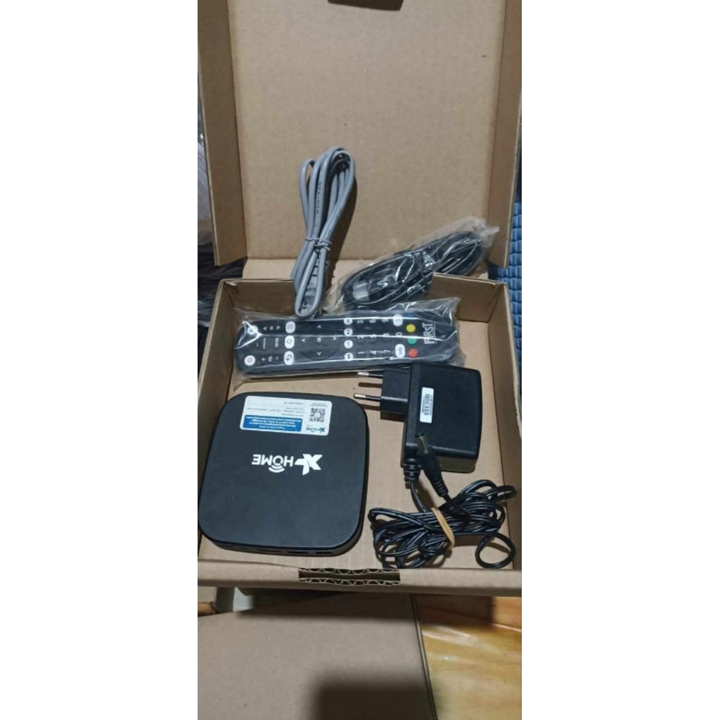 Jual stb android at01/ax810 versi 14 root unlock voice Home | Shopee ...