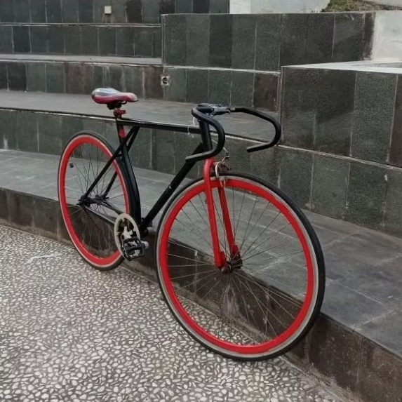 Jual SEPEDA FIXIE///preloved sepeda fixie bekas second hand///olahraga