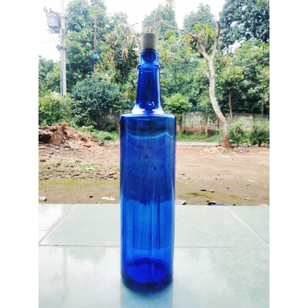 Jual BOTOL KACA ASLI BIRU TUTUP KAYU 750 ML TINGGI 30CM. BOTOL SOLAR ...