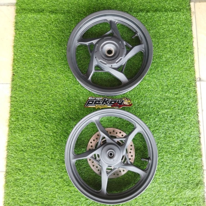Jual Velg Honda Vario 160/Airblade 2024 R14/UK1.85 Original Honda ...