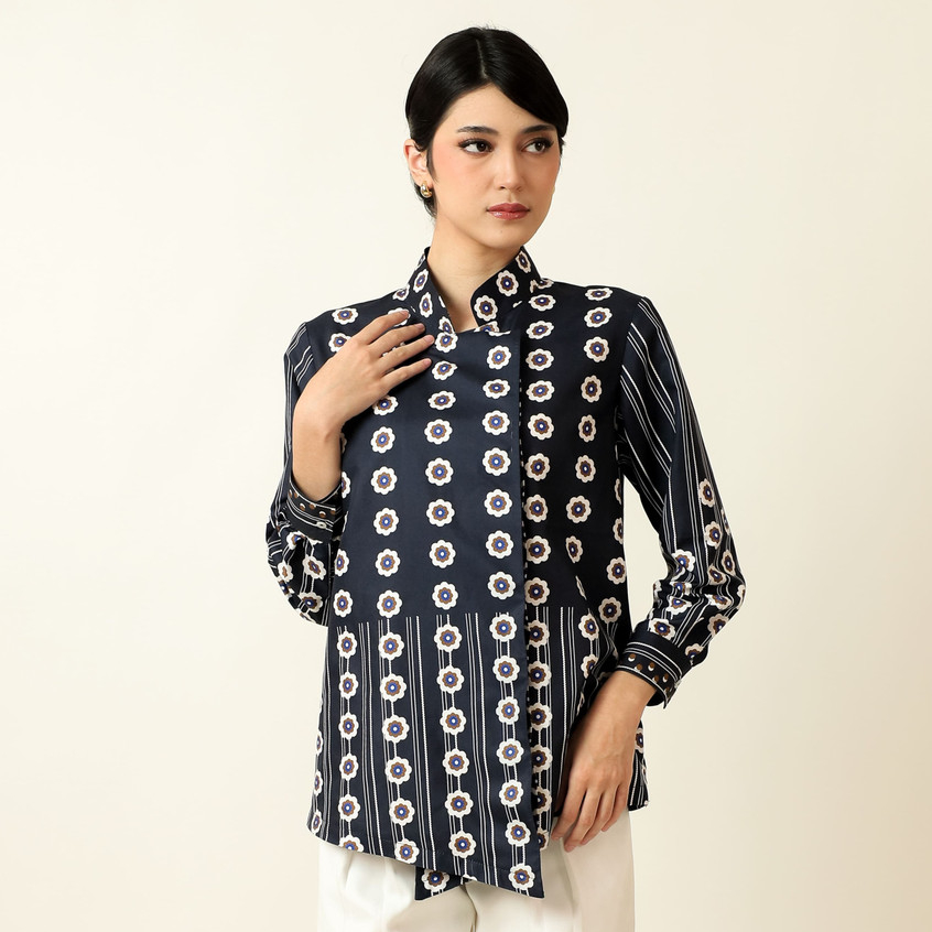RTW Studio Surjan Lengan Panjang Wanita Print Ankara Daisy Stripes White Navy