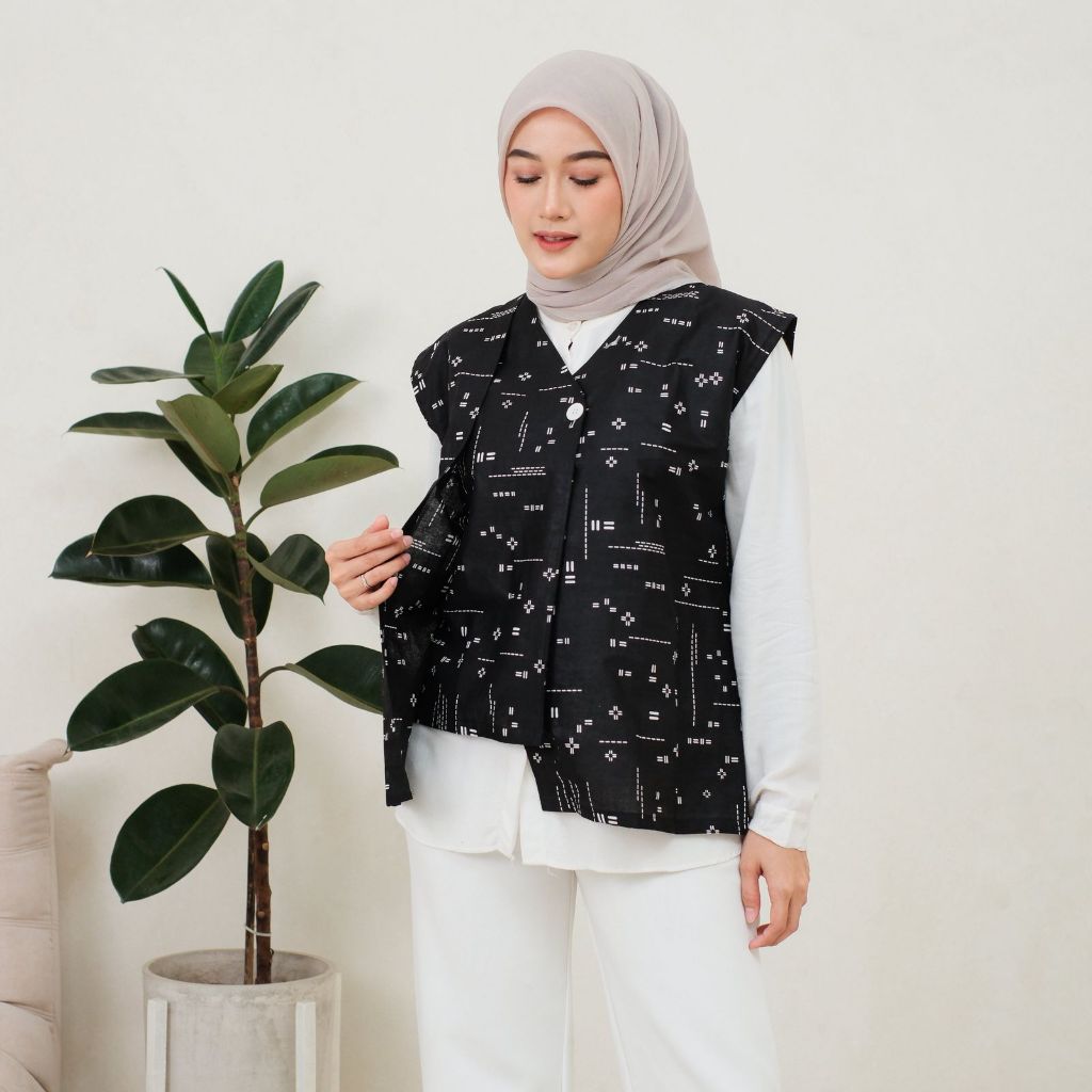Jual BRAWEE Vest Outer Rompi Batik V Neck Motif Katulistiwa | Shopee ...