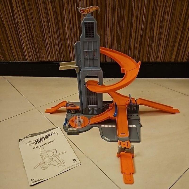 Jual Hot Wheels Skyscraper Spiral ORI mattel | Shopee Indonesia
