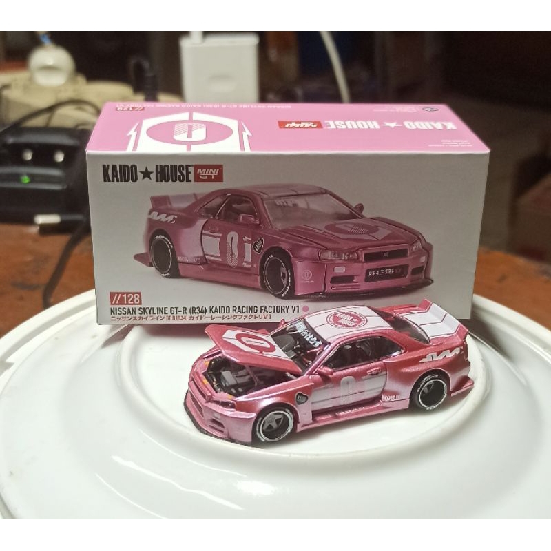 Jual mini GT kaido house R34 pink unseal | Shopee Indonesia