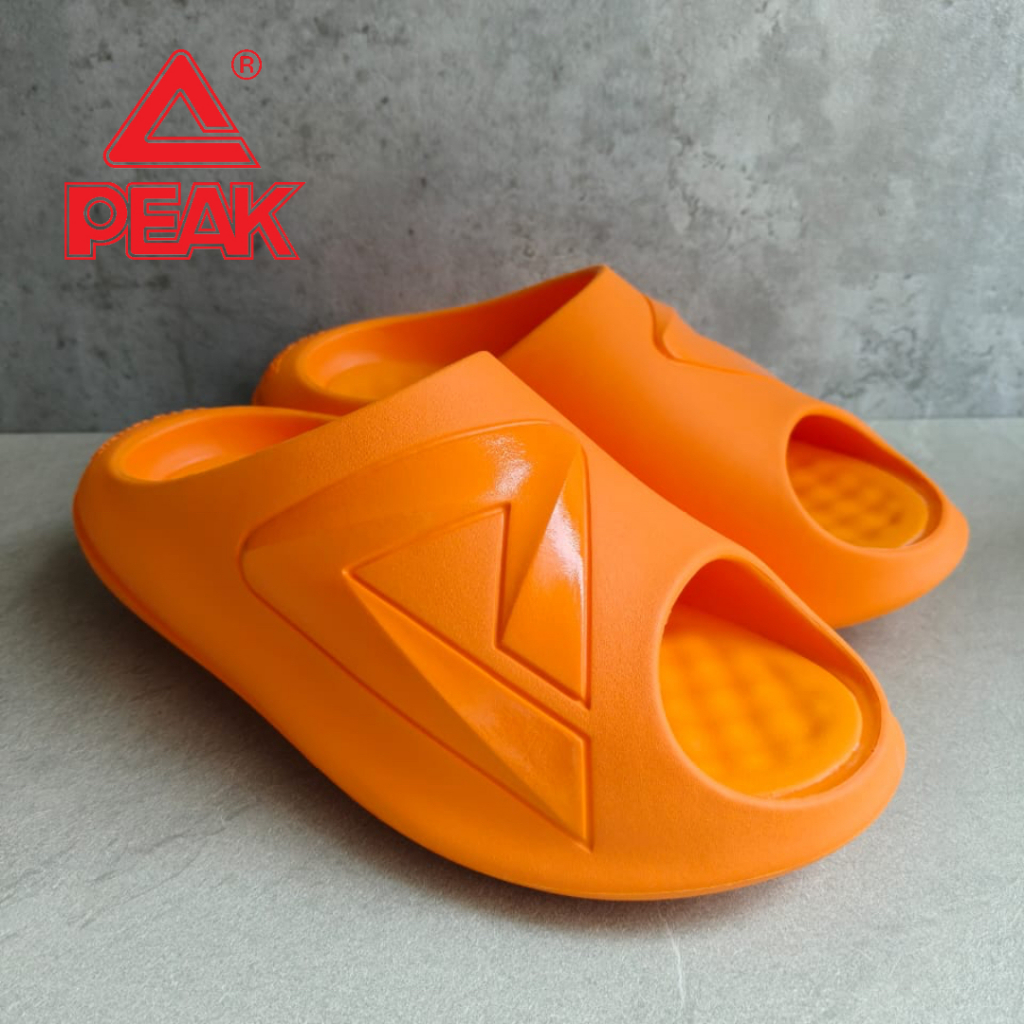 Sendal PEAK MEN TAICHI "GIANT" Slipper Premium Orange