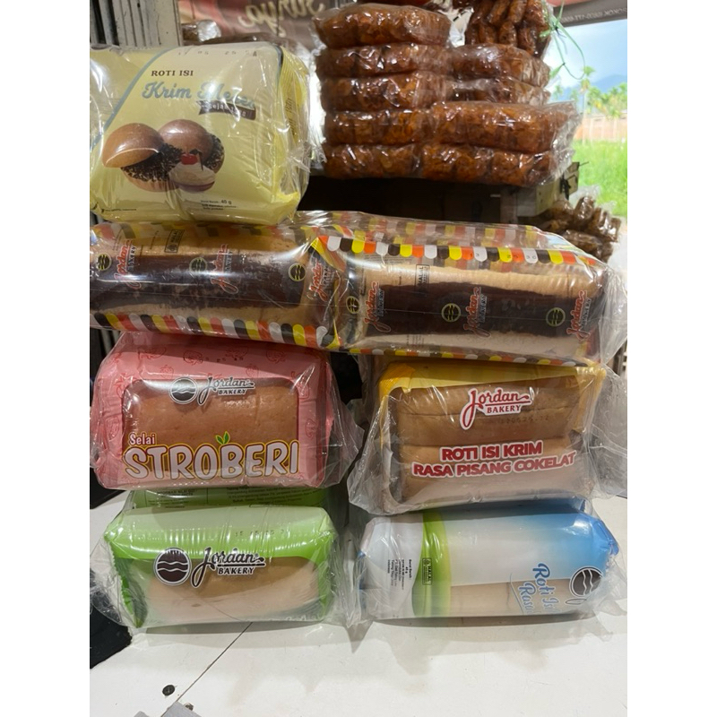 Jual Roti Jordan Bakery Berbagai Rasa Coklat, Kelapa, Stroberi ...
