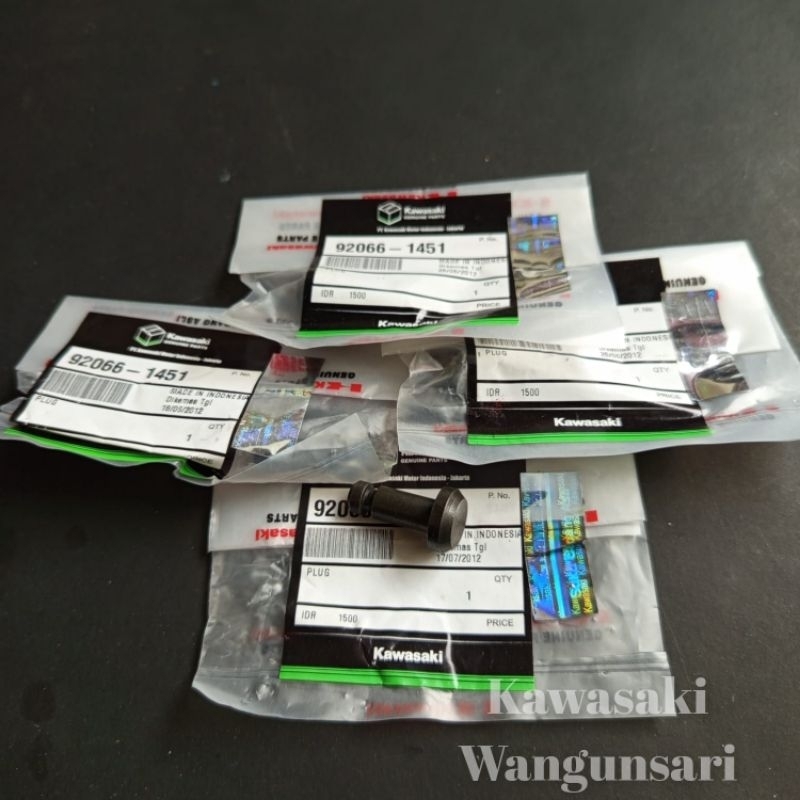 Jual Plug Tutup Penutup Tiang Ninja C Tiang Kips Ninja R Lama Original ...