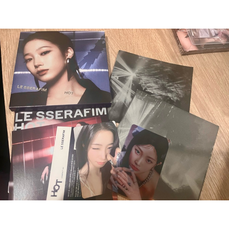 Jual [READY] Album Lesserafim Hot Compatc Ver | Shopee Indonesia