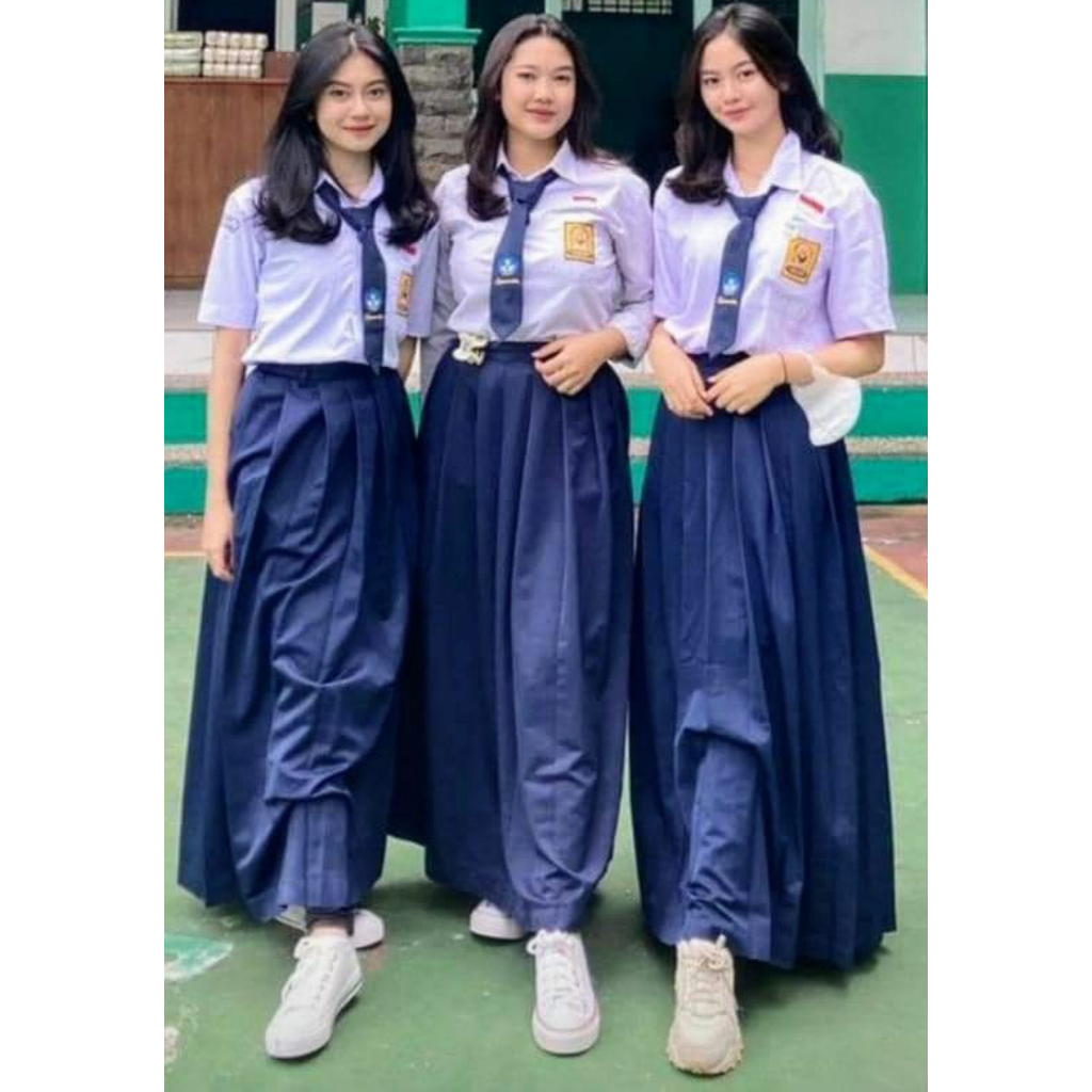 Jual Luxura uniforms Rok Sekolah Smp Panjang Biru Rempel Atas Karet ...