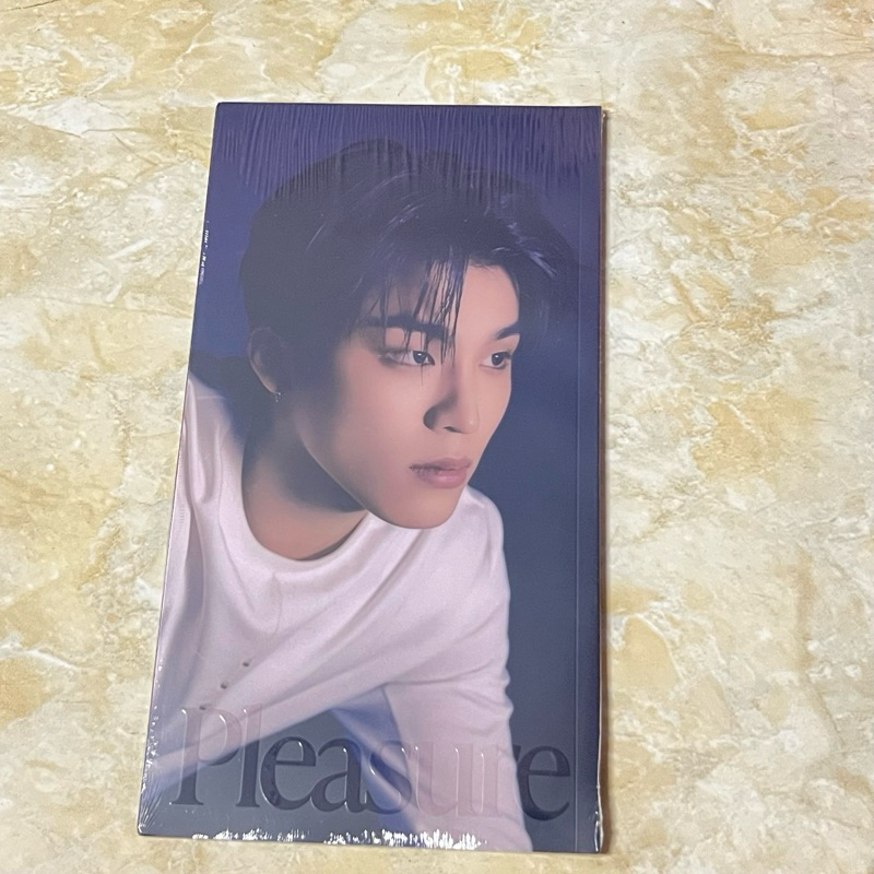 Jual [Ready Stock] Album Blue Version Treasure My Pleasure Mini Album ...