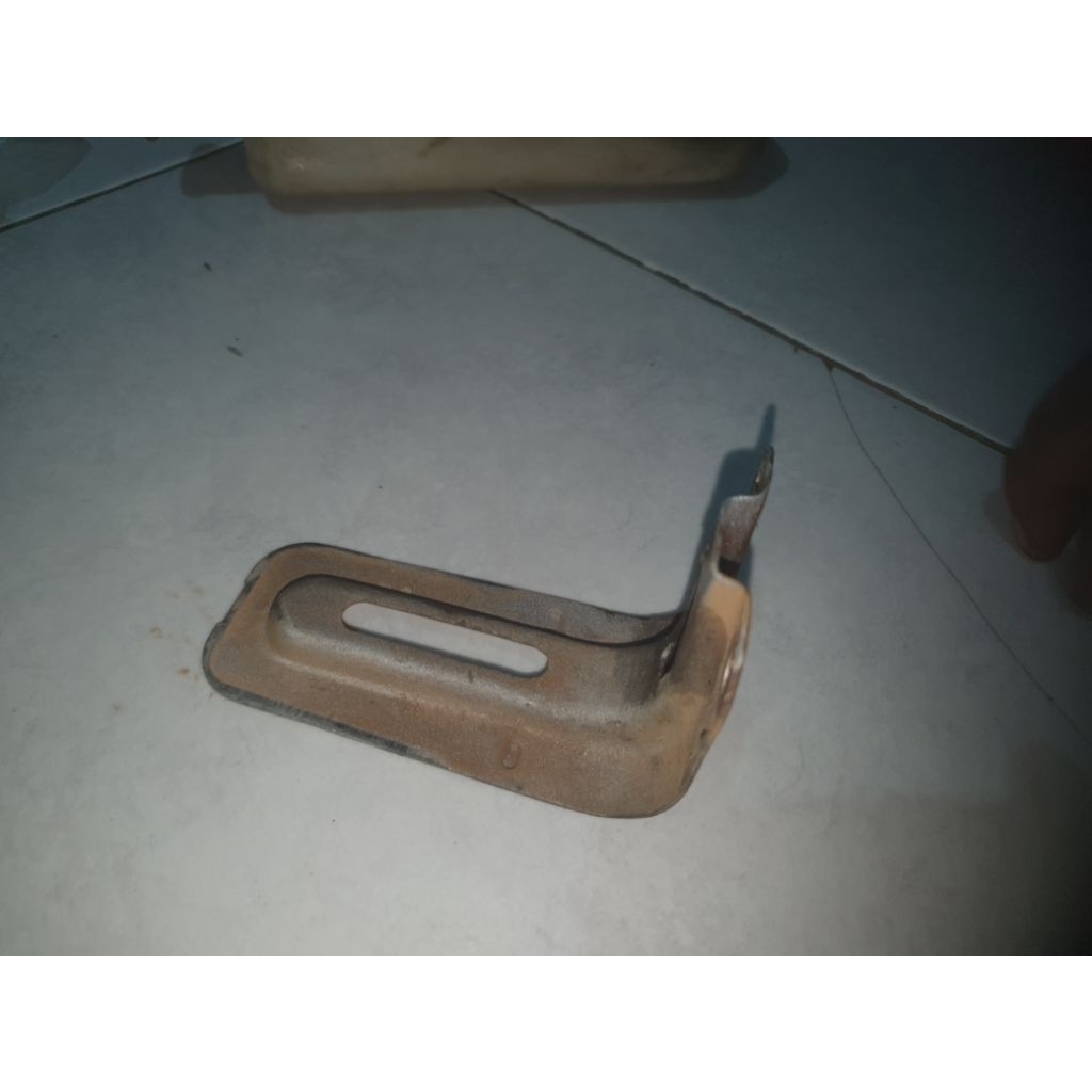Jual braket bracket breket tangki tabung cadangan radiator soluna ...