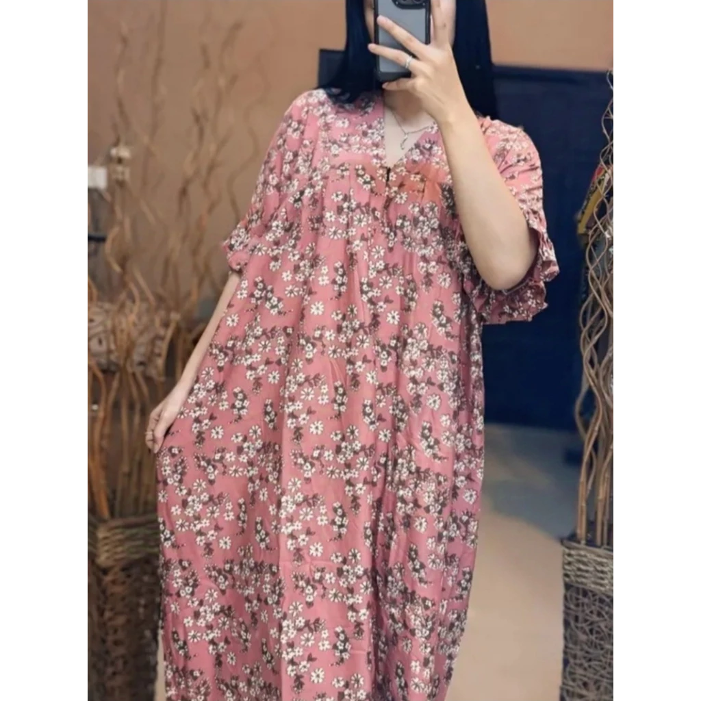 Daster Amanda Rayon Jumbo Motif Bunga Pink – Daster Wanita Adem dan Nyaman