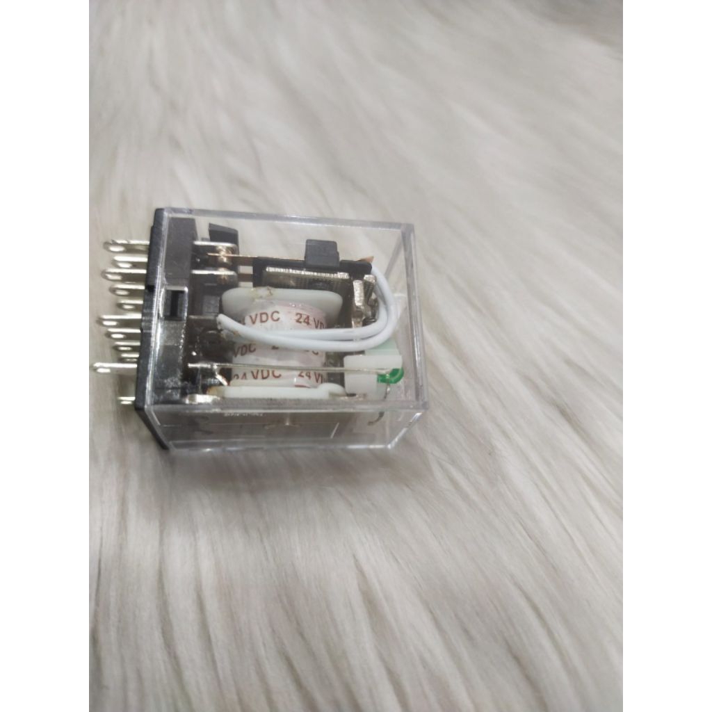 Jual RELAY PLUS SOCKETS MY4N 24VDC 5A 14pin/relay+socket my4n 24vdc 5a ...