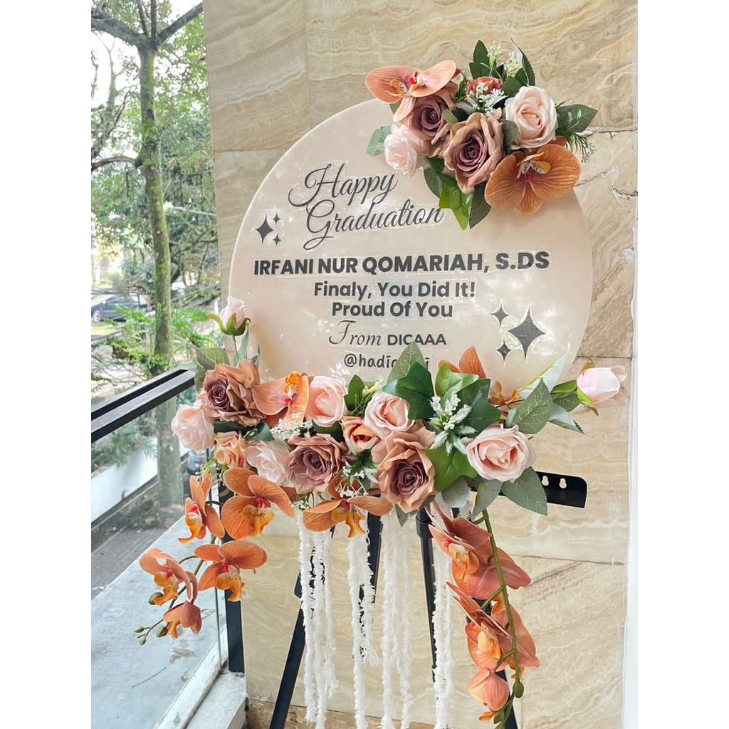 Jual (SEWA) Papan Ucapan Akrilik + Bunga dan Tiang Bandung ...