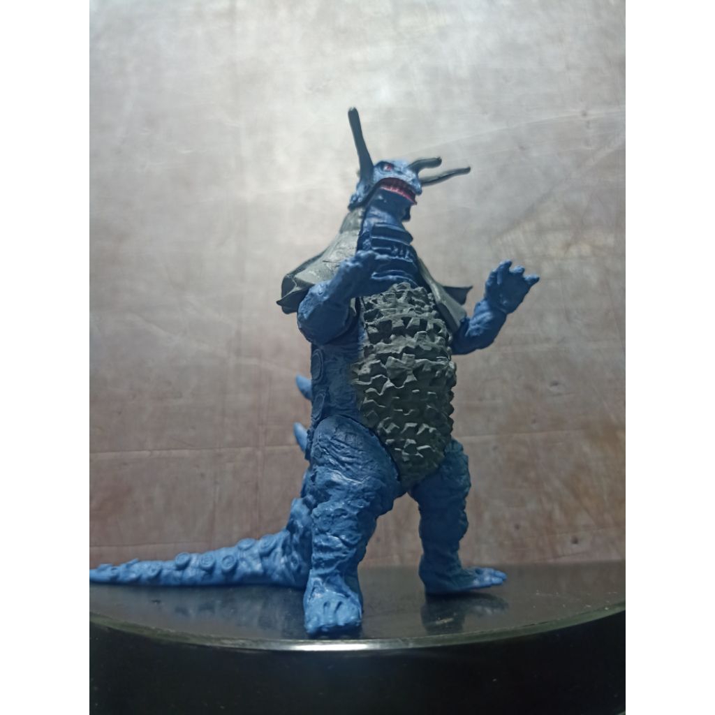 Jual Figure Kaiju Ultra Monster Ultraman Character Cosmo Liquid From ...