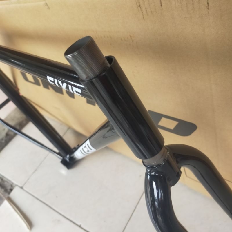 Jual frame fixie united bahan besi frame fork sepeda fixie frame 700c ...