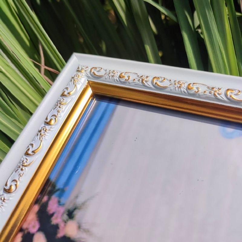 Jual BINGKAI 18R (30X45) / BINGKAI FOTO 18R UKIR PUTIH EMAS / FRAME ...