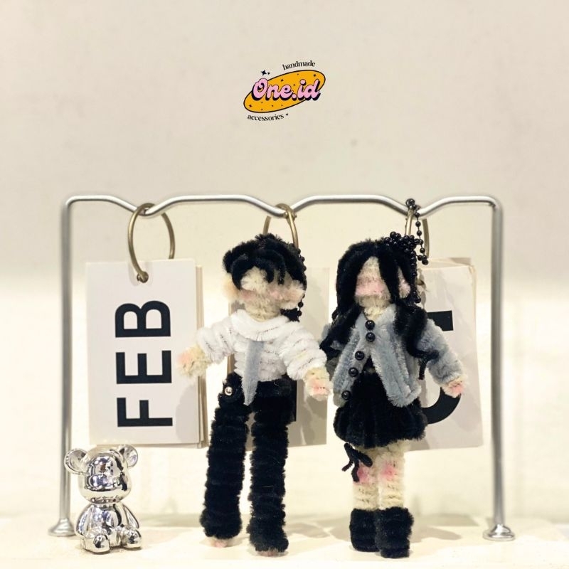 [PRE-ORDER] Pipe Cleaner Doll | Boneka Kawat Bulu Custom Figure | Bag chain | Gantungan Tas