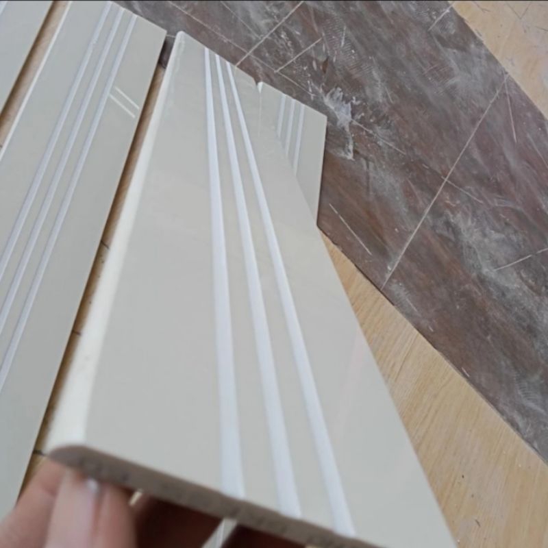 Jual list plin 10x60 stepnosing bevel cream polos | Shopee Indonesia