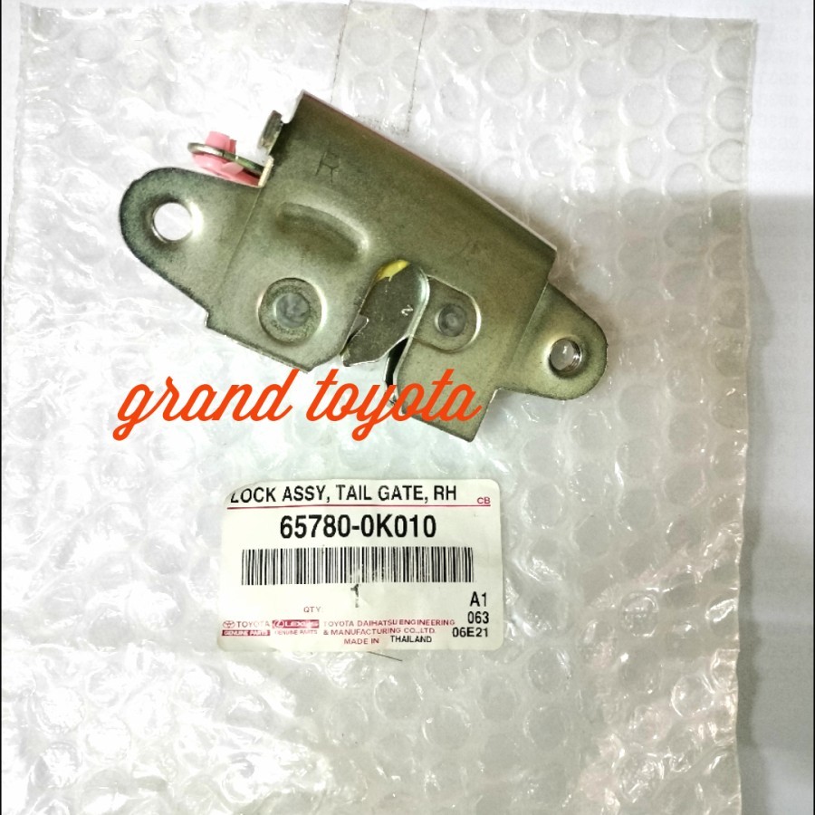 Jual Door lock Pintu Bagasi Toyota Hilux Kanan Original 100% 65780 ...