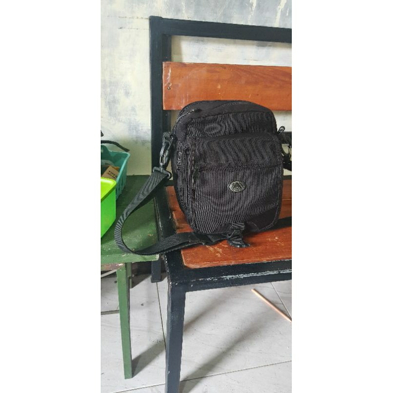 Jual Tas selempang EIGER ori second mulus banget | Shopee Indonesia