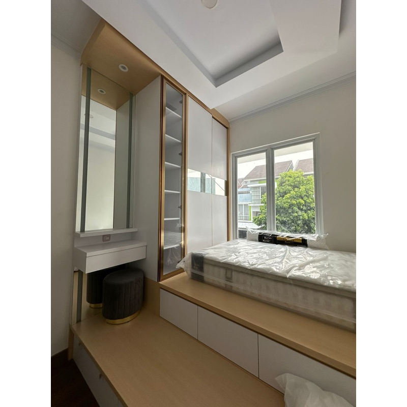 Jual Kamar Anak Cewe Lemari Baju Meja Rias Divan Tatami HPL PVC modern ...