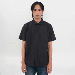 M231 Kemeja Pria Basic Polos Pendek Hitam 0983E