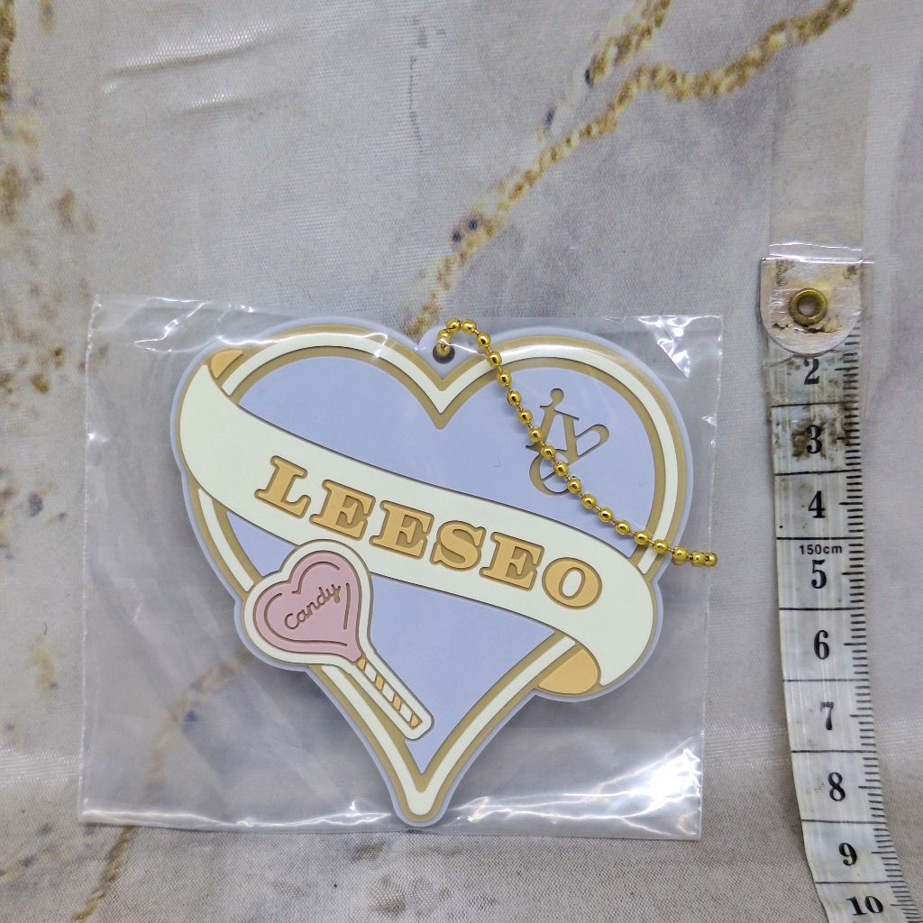 Jual Ive Leeseo Rubber Keychain Gantungan Kunci Karet Ichiban Kuji E ...