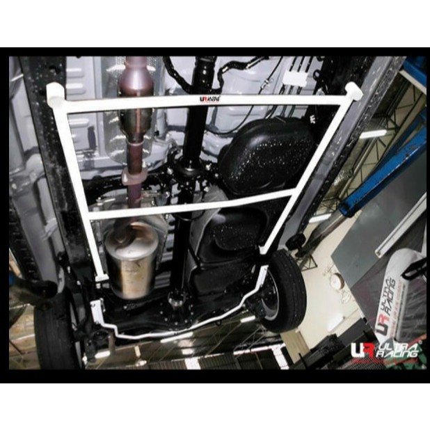 Jual Stabilizer Ultra Racing Innova Reborn 16+ REAR LOWER | Shopee ...
