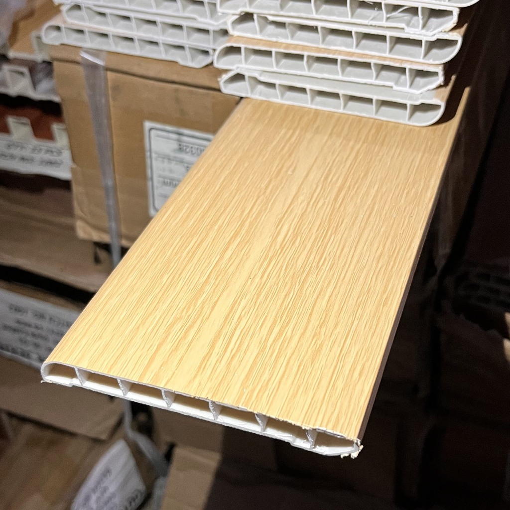 Jual PLINT LANTAI PVC LIST PLANK LIS SKIRTING DINDING PARKIT PADAT ...