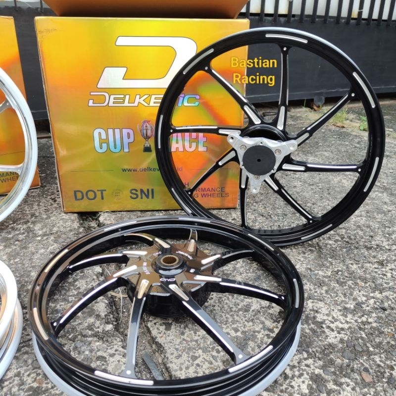 Jual VELG RACING DELKEVIC M8 AEROX RING 17 Uk 17x160x160 AEROX NEW ...