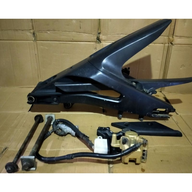 Jual Swing Arm R15 V2 / R15 V3 VVA / Xabre Original Yamaha PNP Vixion ...