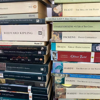 Novel Klasik Classic