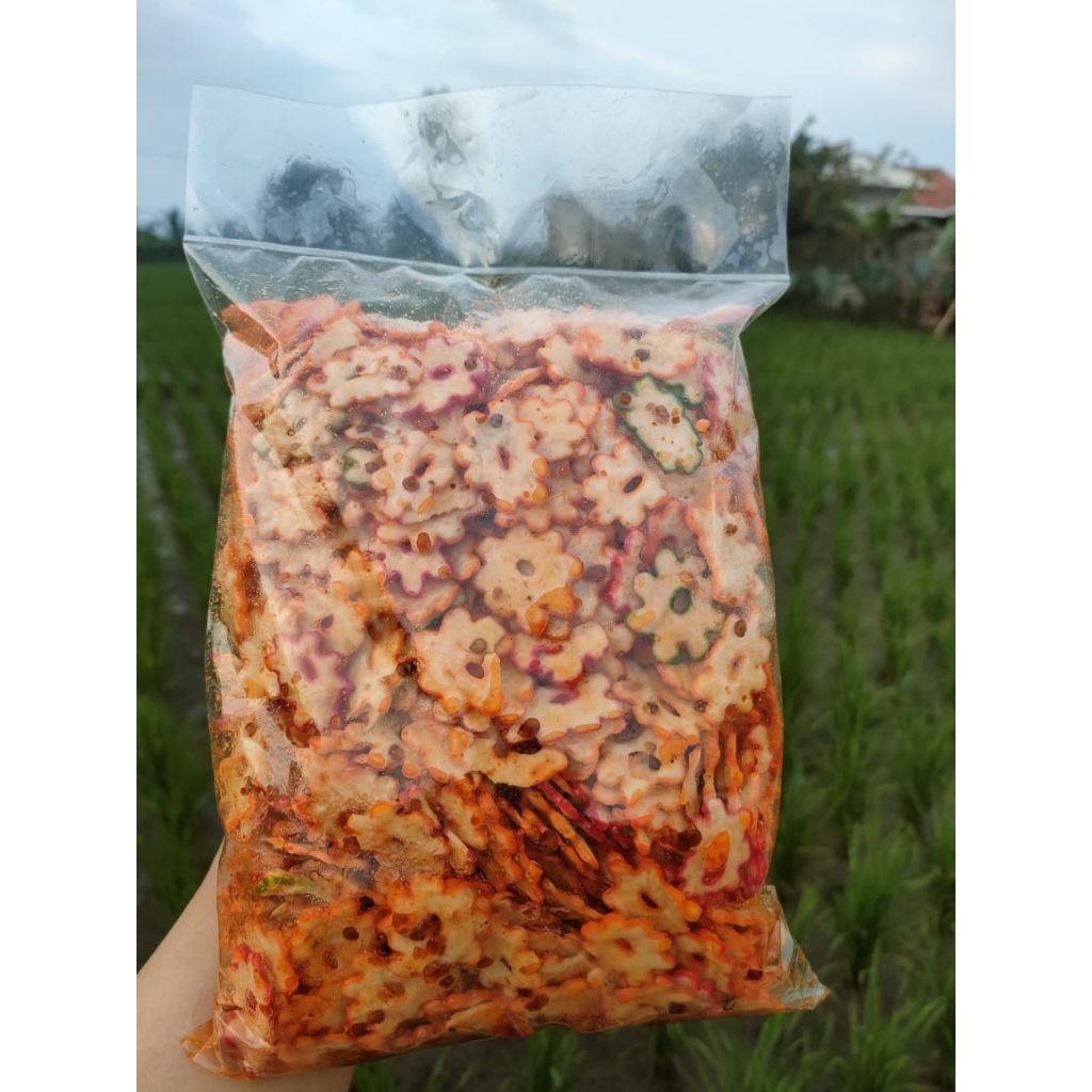 Jual seblak garing kerupuk bunga(500g) | Shopee Indonesia
