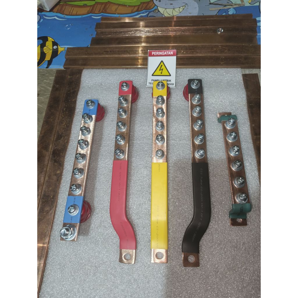 Jual Busbar 3mm×20mm RST netral dan ground panjang 25 cm | Shopee Indonesia