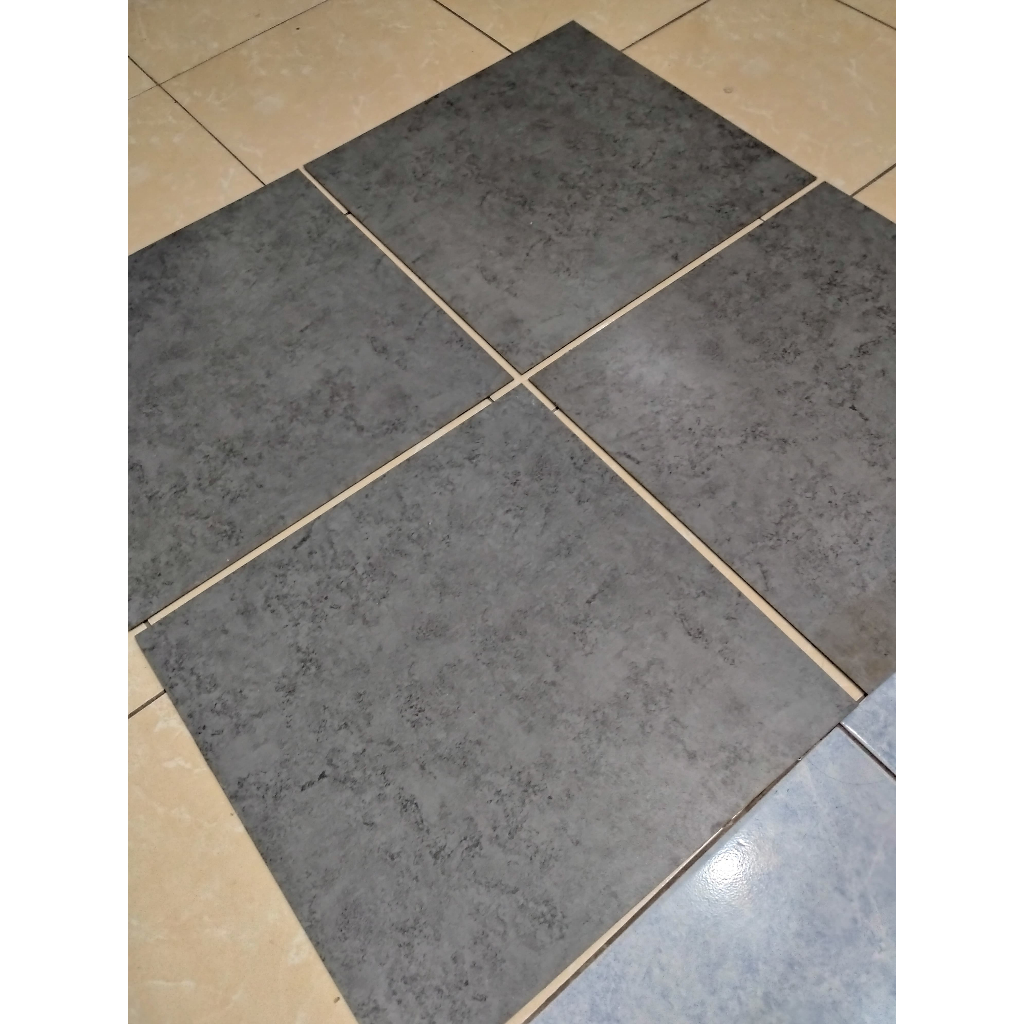 Vinyl Exspos + Vinyl Lantai 45cmx45cm
