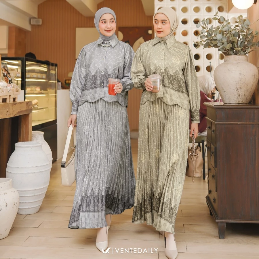 Tarina Set