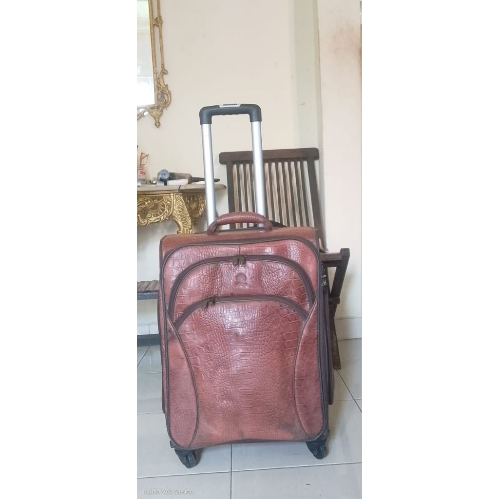 Jual Preloved Koper Vinnary Softcase Kulit 21 Inci (Sebelum Beli Mohon ...