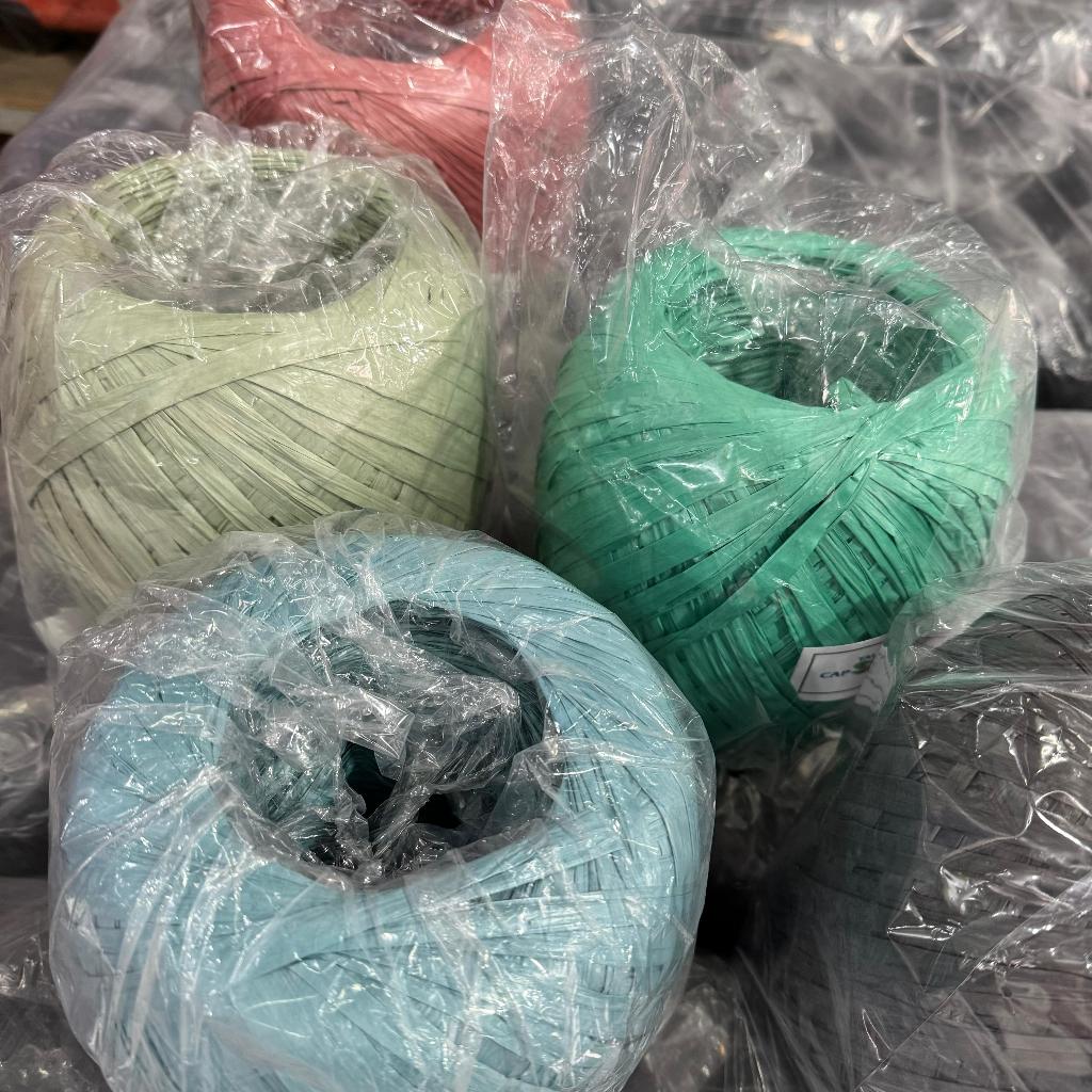 Jual Tali Rafia Merk Surabaya Berat 1 kg Full 100% | Shopee Indonesia