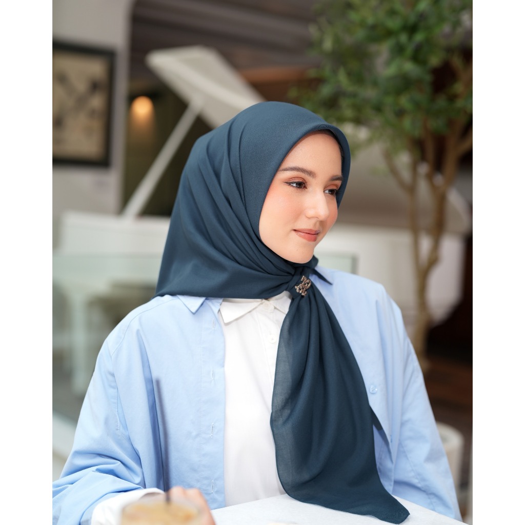 Heaven Lights Voal Plain Hijab Voal Polos Segi Empat