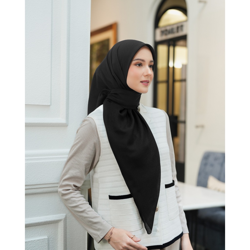 Heaven Lights Voal Plain Hijab Voal Polos Segi Empat