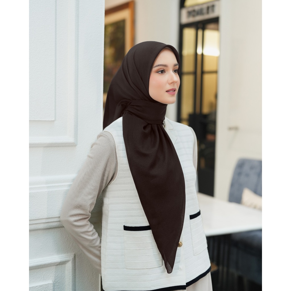 Heaven Lights Voal Plain Hijab Voal Polos Segi Empat