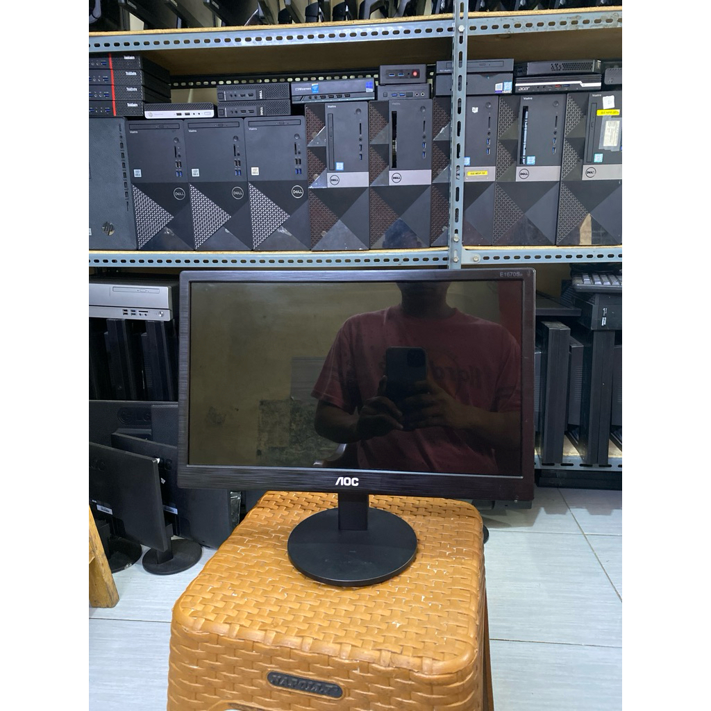 Jual monitor led aoc 16 inci wide cocok buat cctv Layak pakai | Shopee ...